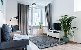 Golden Apartments Pereca Onz